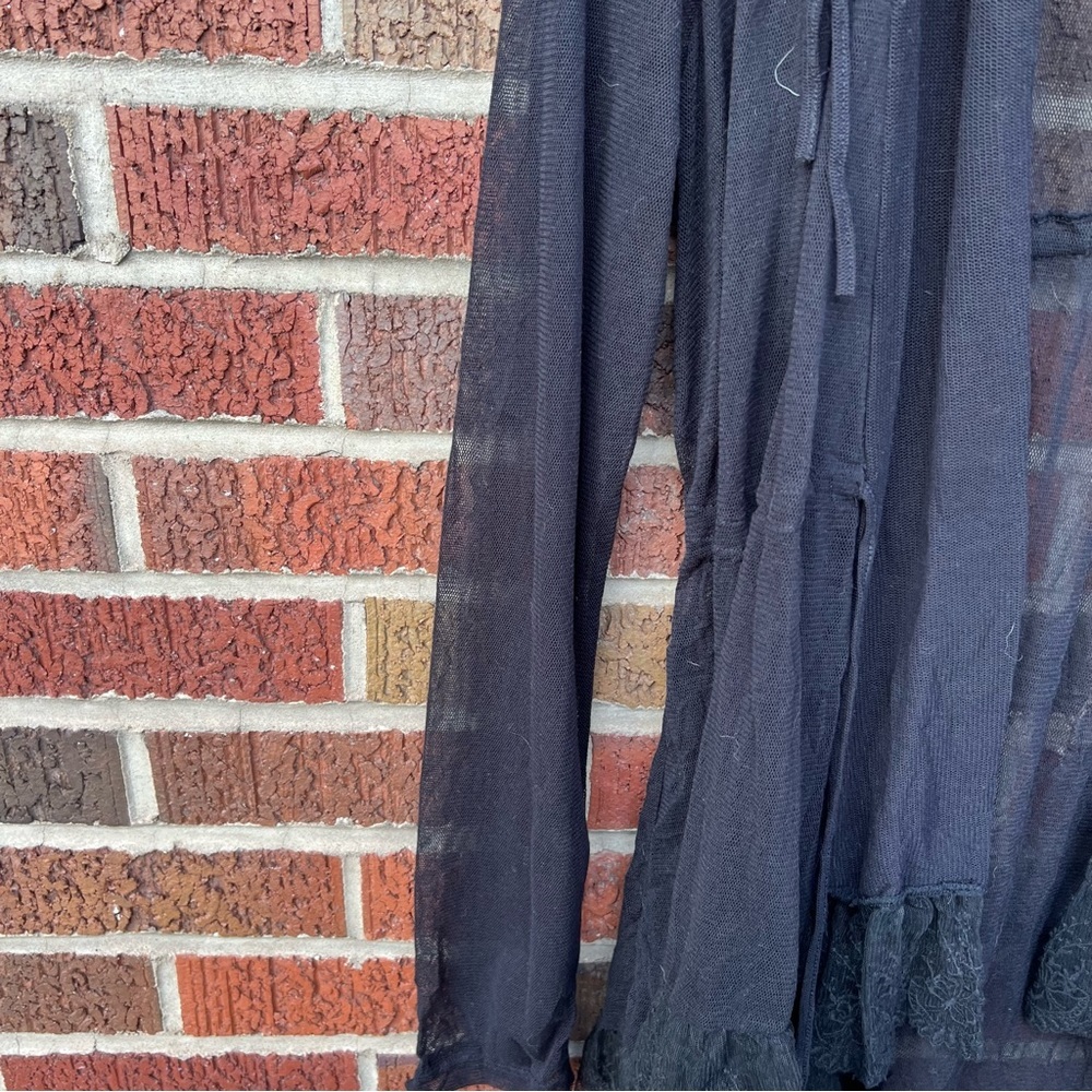 Tribal Black Mesh and Floral Lace Hem Transparent Cardigan - Picture 3 of 7